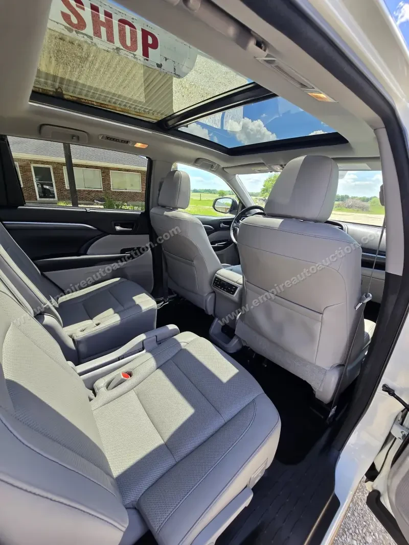 2018 Toyota Highlander Limited AWD photo 7