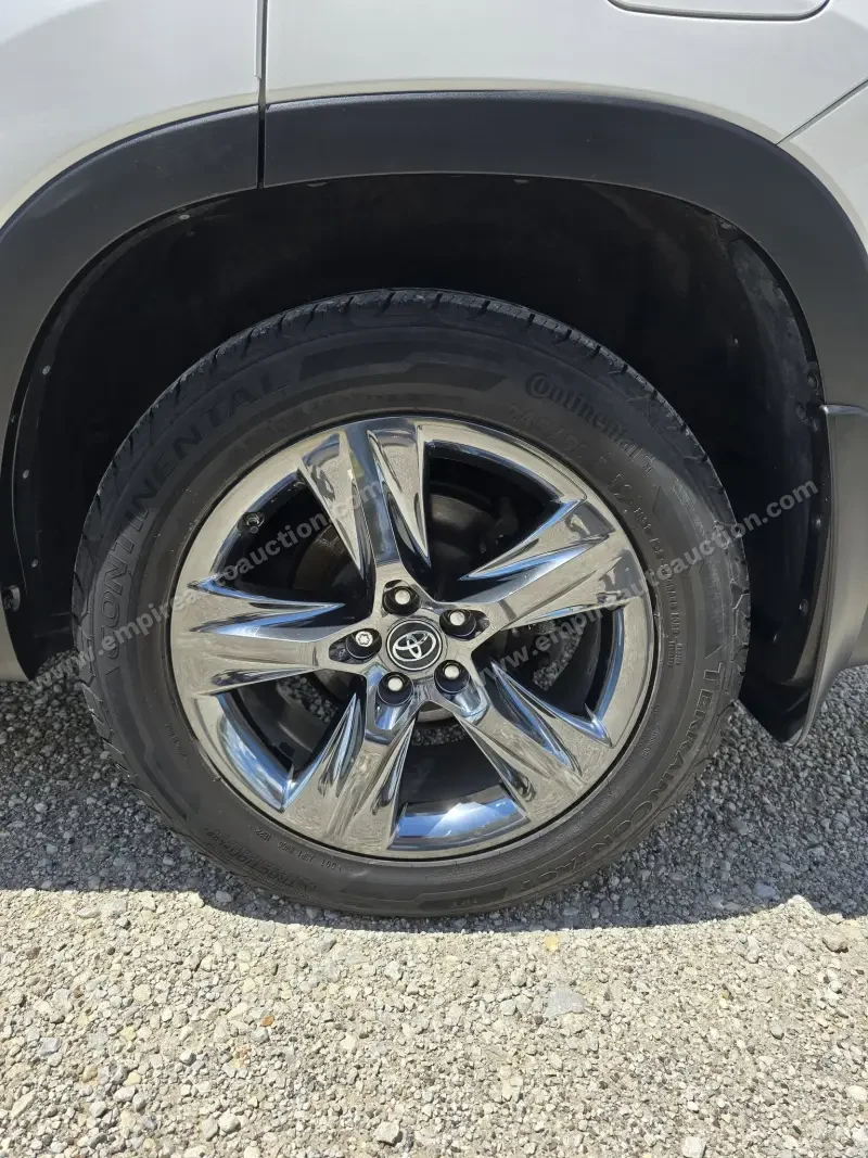 2018 Toyota Highlander Limited AWD photo 31