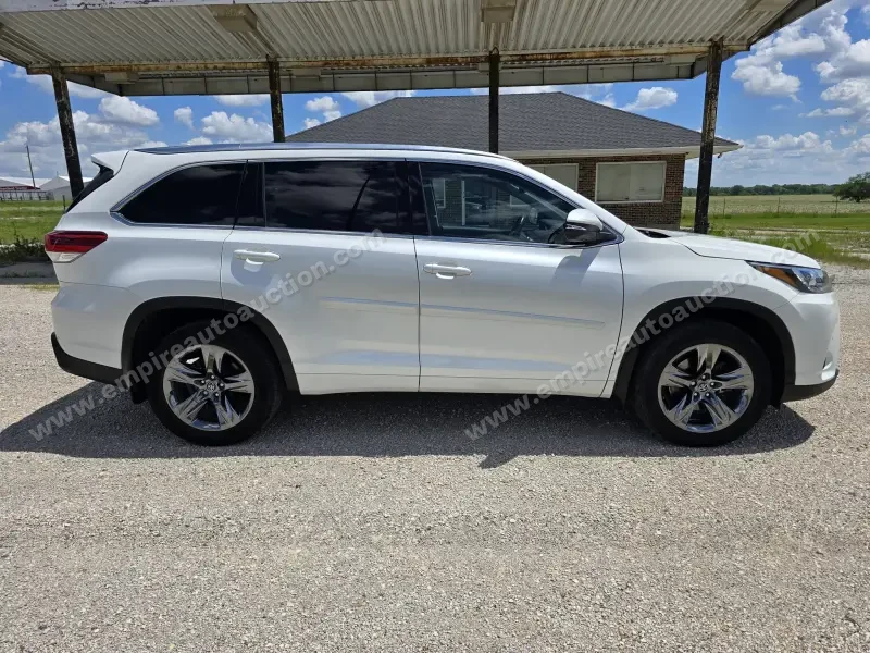 2018 Toyota Highlander Limited AWD photo 39
