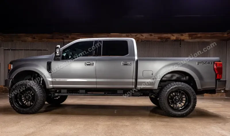 2022 Ford F250 Lariat photo 2