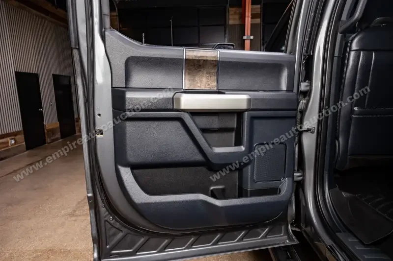 2022 Ford F250 Lariat photo 23