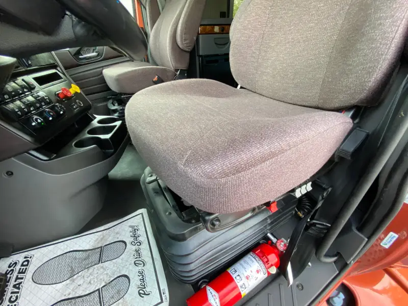 2018 International LT photo 21