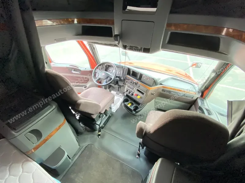 2018 International LT photo 24