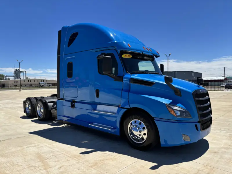 2020 Freightliner Cascadia 126 photo 21