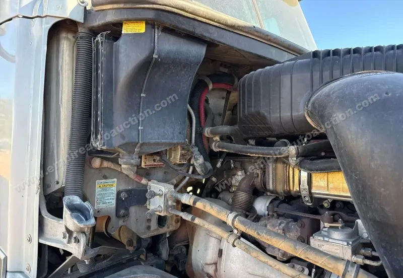 2013 Freightliner Coronado Dump Truck photo 58