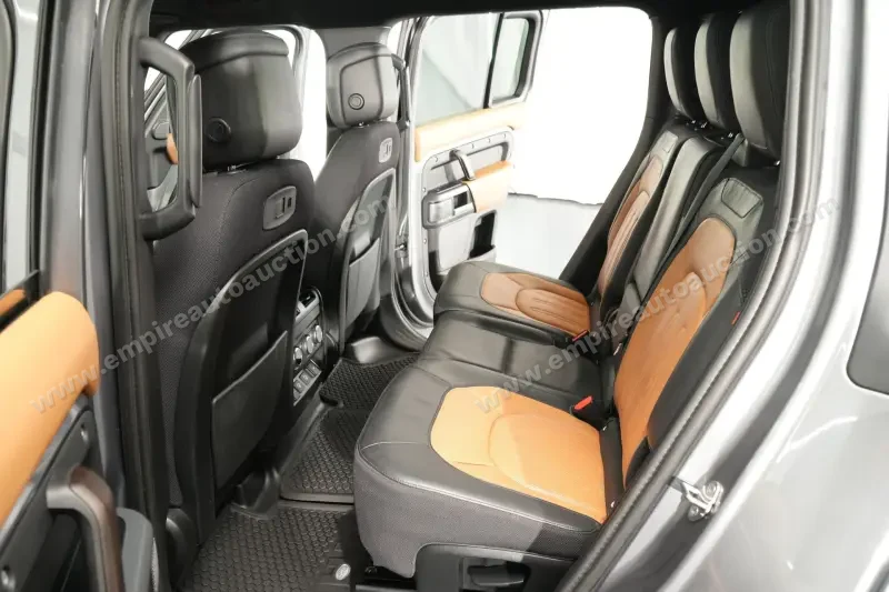 2021 Land Rover Defender 110 X Sport photo 46