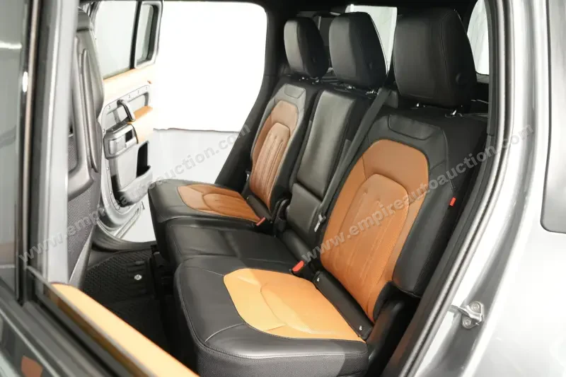 2021 Land Rover Defender 110 X Sport photo 43