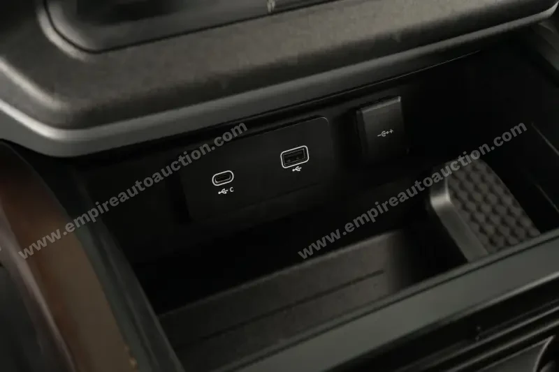 2021 Land Rover Defender 110 X Sport photo 22