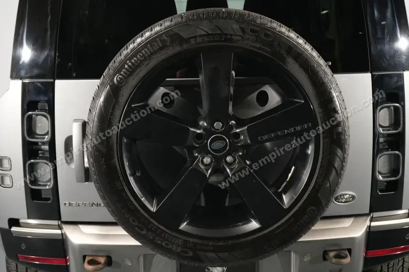 2021 Land Rover Defender 110 X Sport photo 64