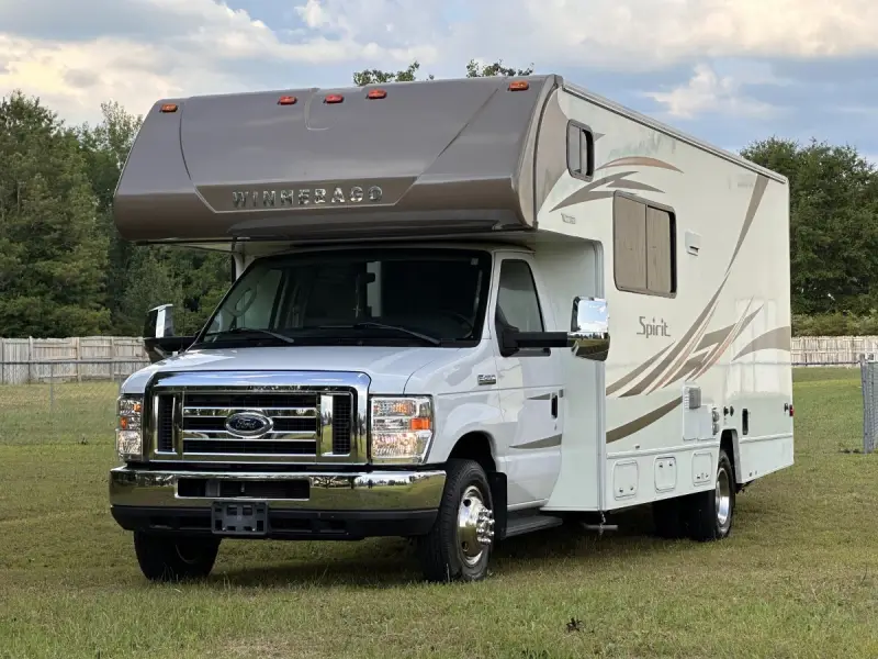 2018 Winnebago Spirit 25B photo 29
