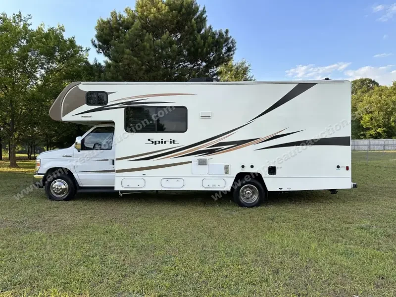 2018 Winnebago Spirit 25B photo 36