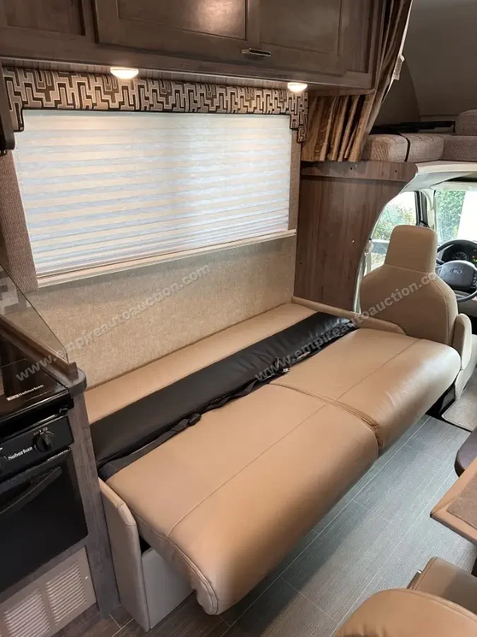 2018 Winnebago Spirit 25B photo 15