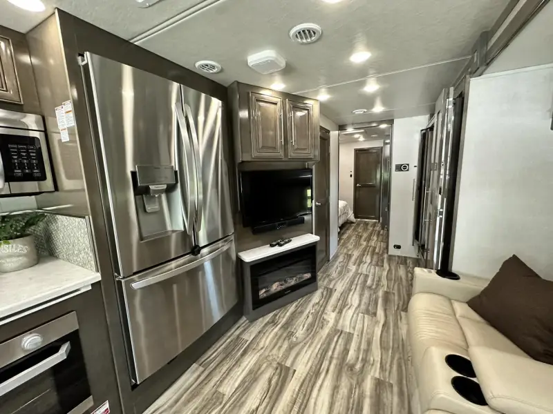 2021 Georgetown GT7 36k photo 21