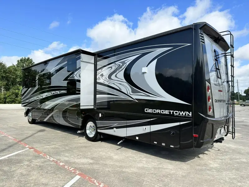 2021 Georgetown GT7 36k photo 42