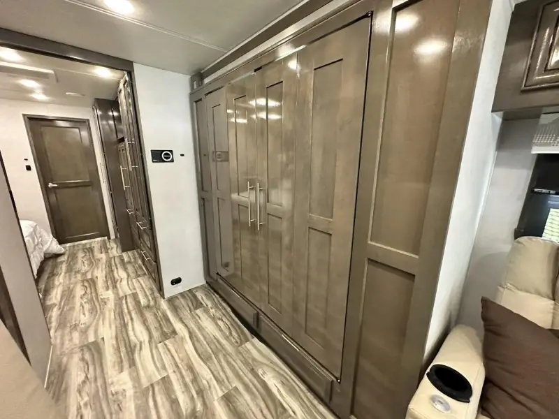 2021 Georgetown GT7 36k photo 18
