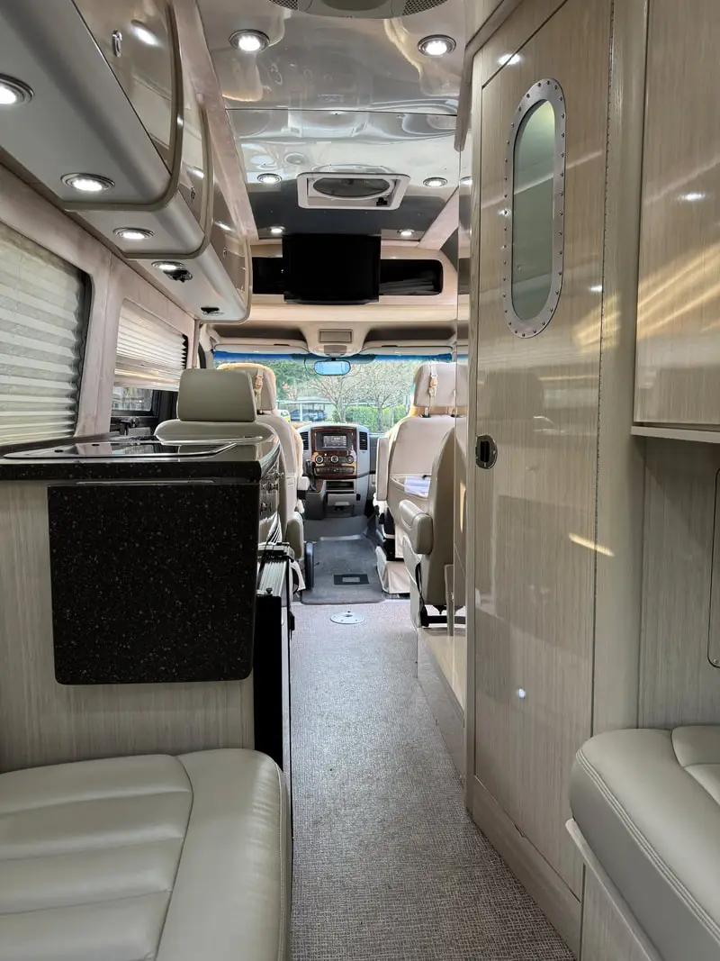 2011 Airstream Interstate 3500 Lounge photo 34