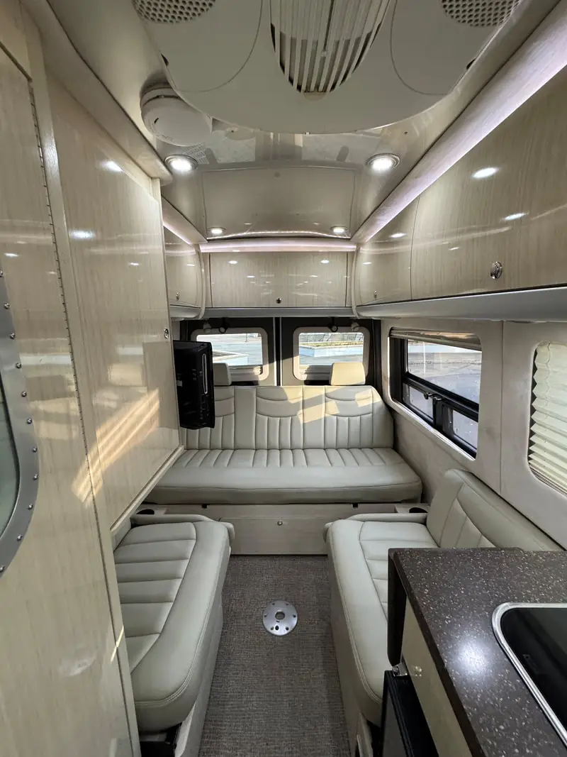 2011 Airstream Interstate 3500 Lounge photo 31