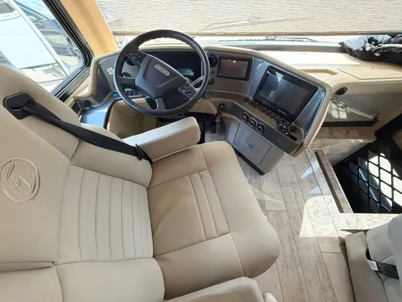 2020 Tiffin Phaeton 37BH photo 41