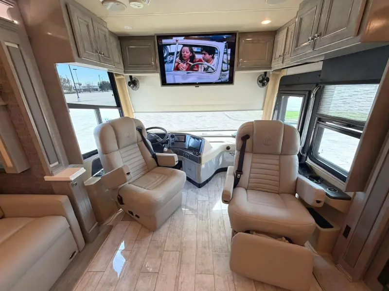 2020 Tiffin Phaeton 37BH photo 30