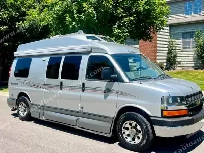 2011 Roadtrek Versatile 190