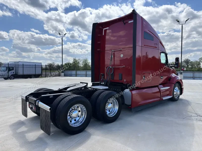 2021 Kenworth T680 photo 21
