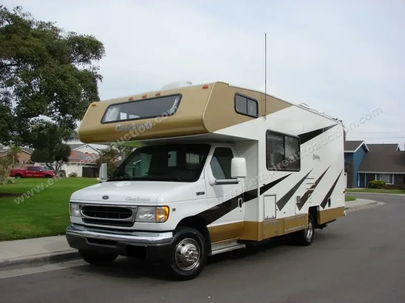 1999 Coachmen Catalina Sport photo 2