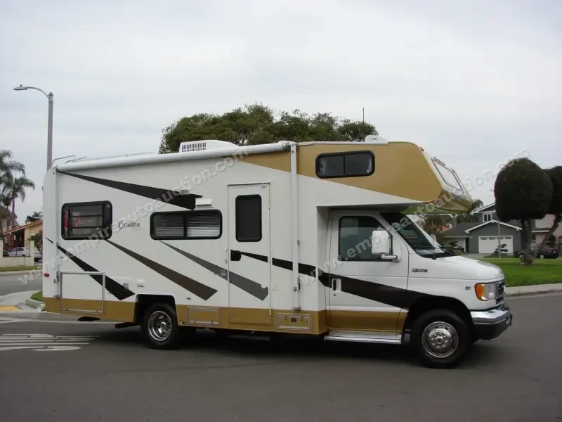 1999 Coachmen Catalina Sport photo 9