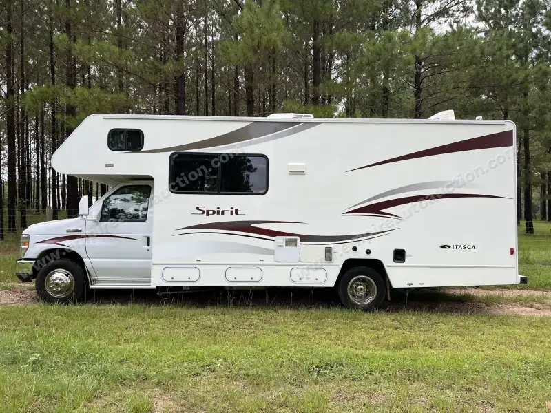 2014 Itasca Spirit 25B photo 28