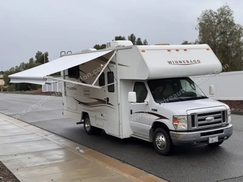 2015 Winnebago Minnie Winnie 22R photo 42