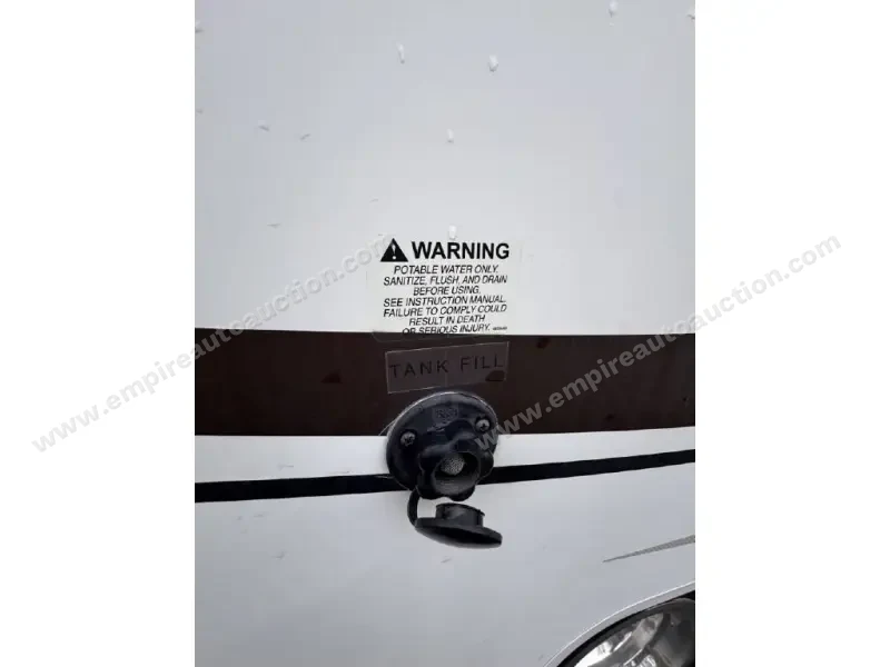 2015 Winnebago Minnie Winnie 22R photo 46