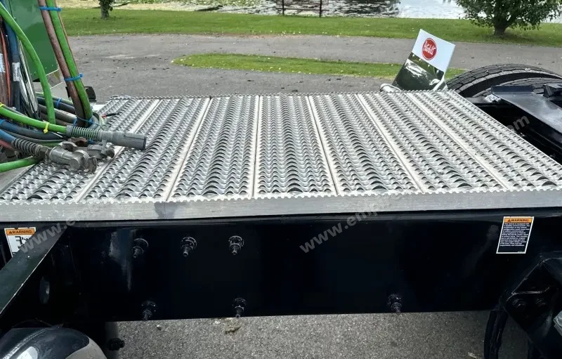 2021 Peterbilt 389 photo 12