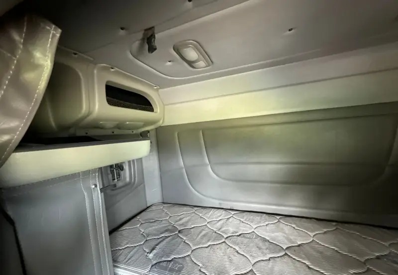 2021 Peterbilt 389 photo 49