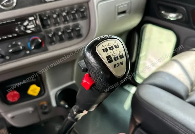 2021 Peterbilt 389 photo 52