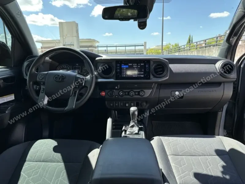 2021 Toyota Tacoma Double Cab TRD Off-Road photo 25