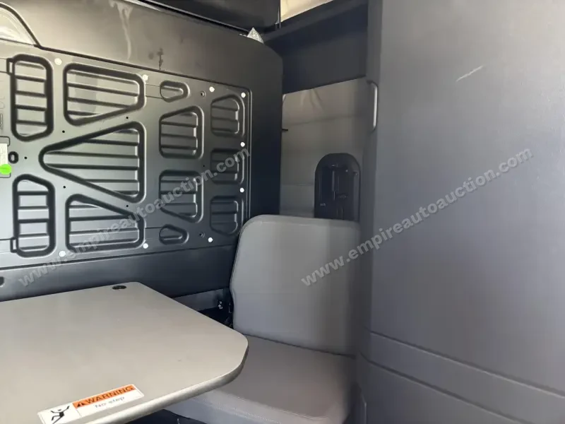 2021  Freightliner  CASCADIA 126 photo 9