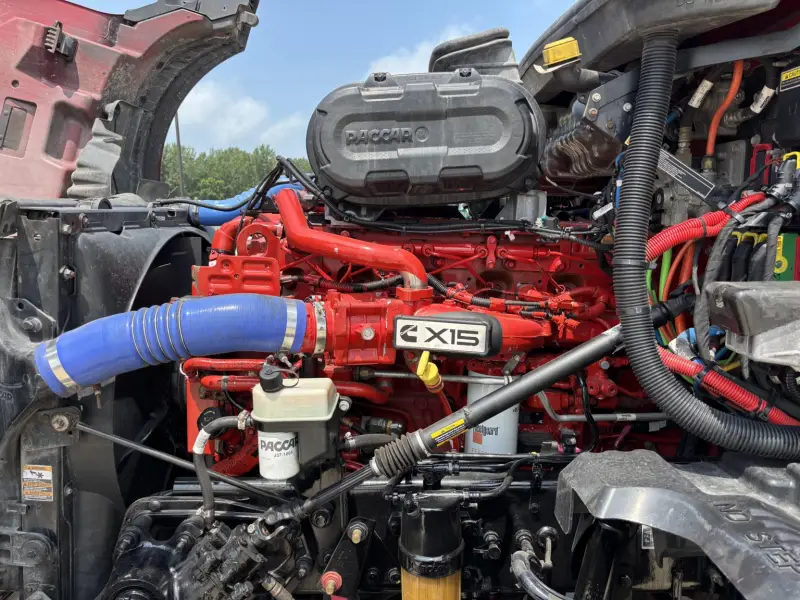 2022 Kenworth T680 Sleeper photo 17