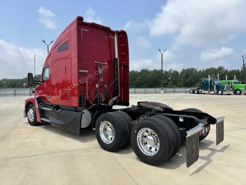 2022 Kenworth T680 Sleeper photo 21