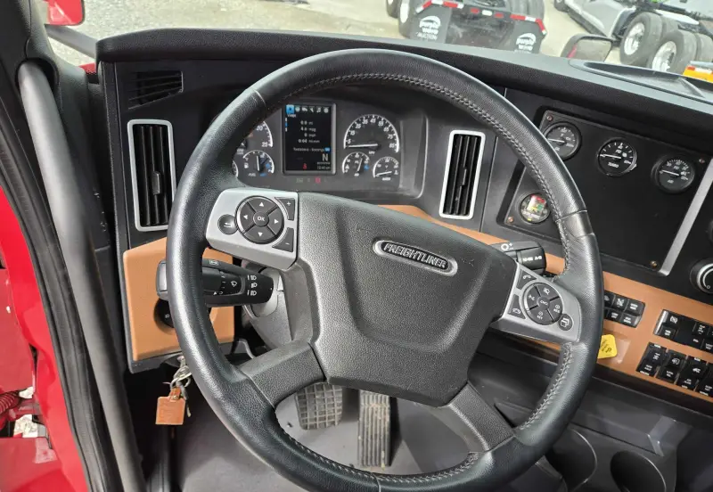 2022 Freightliner Cascadia photo 27