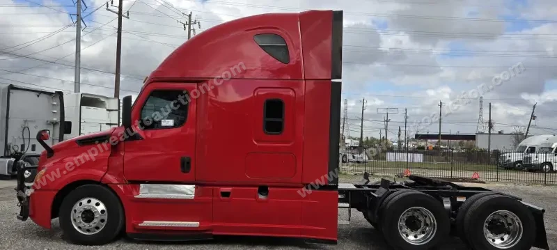 2022 Freightliner Cascadia photo 8
