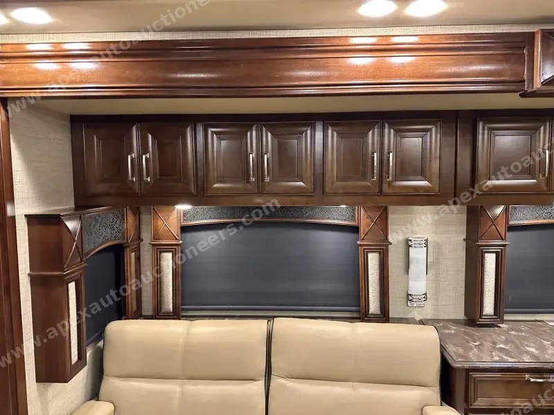 2015 American Revolution LE 42T Motorcoach photo 135
