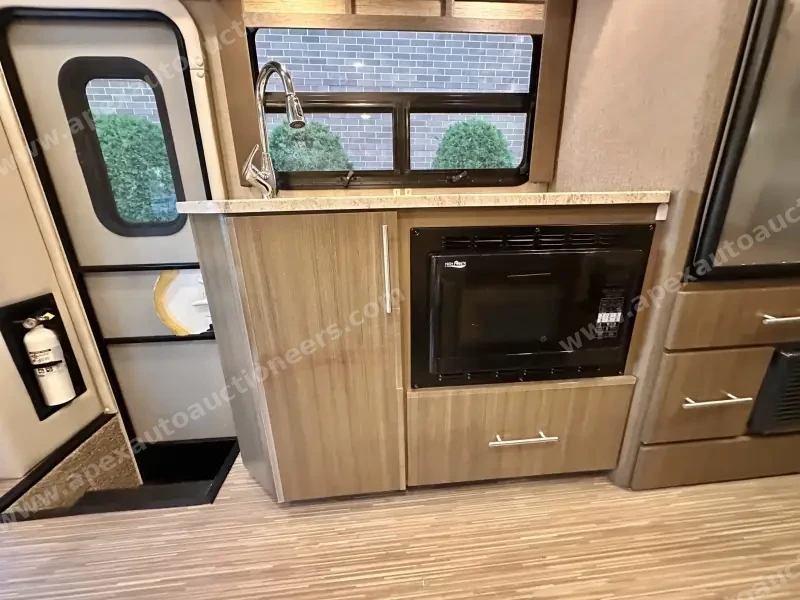 2018 Thor Motor Coach Compass 23TB photo 109