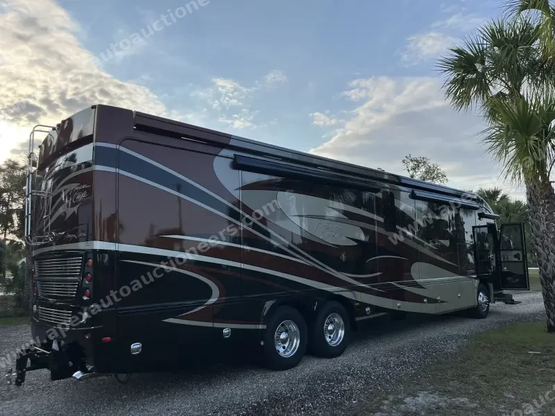 2012 American Eagle 45T Motorcoach photo 10