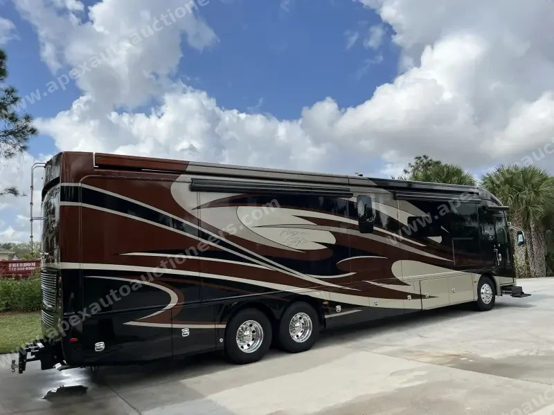 2012 American Eagle 45T Motorcoach photo 5