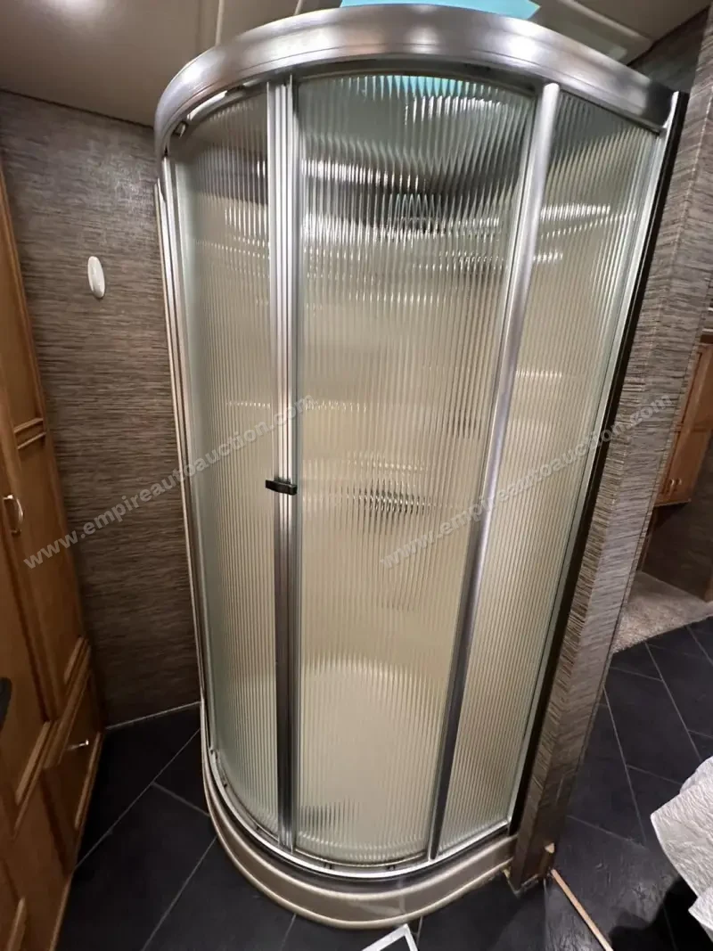 2015 Newmar Ventana 3807 photo 57