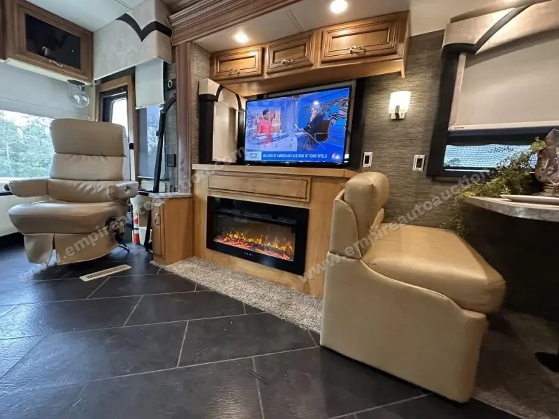 2015 Newmar Ventana 3807 photo 63