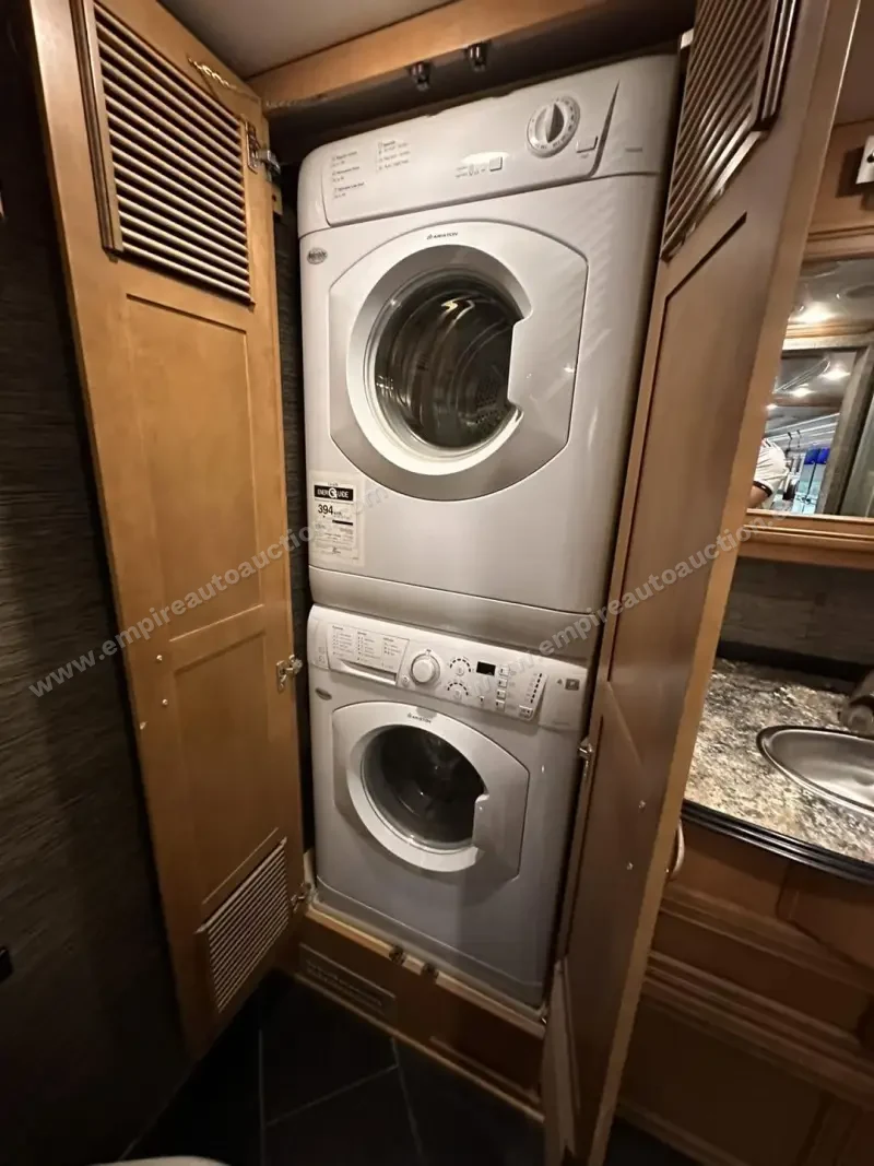 2015 Newmar Ventana 3807 photo 56