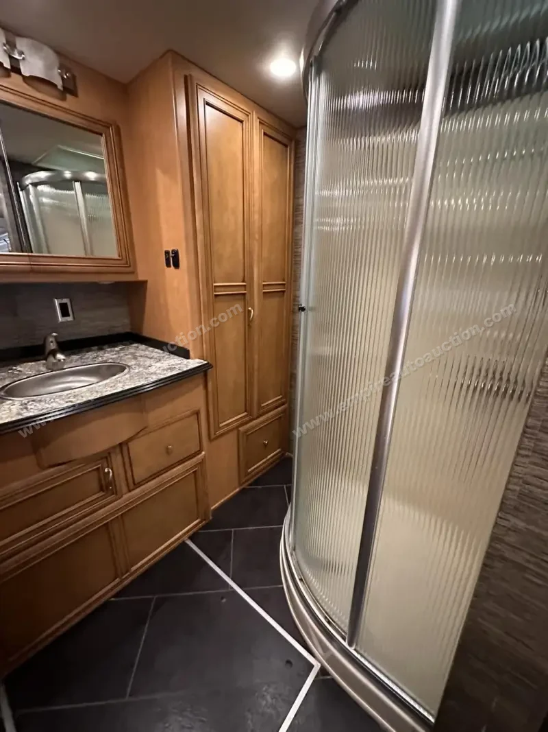 2015 Newmar Ventana 3807 photo 55