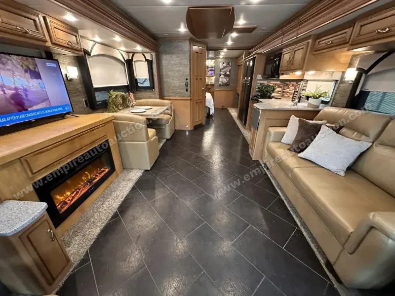 2015 Newmar Ventana 3807 photo 65
