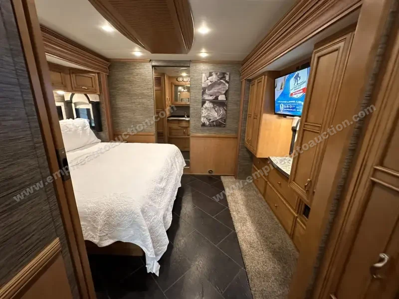 2015 Newmar Ventana 3807 photo 45