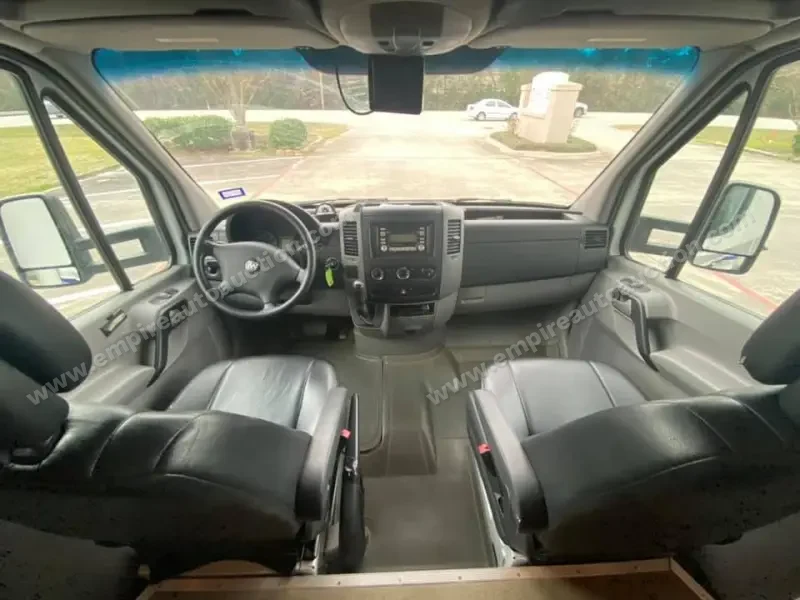 2009 Fleetwood Pulse 24a photo 28
